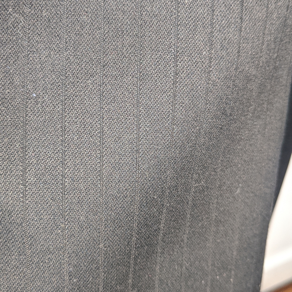 Suit - Picture 4 of 4